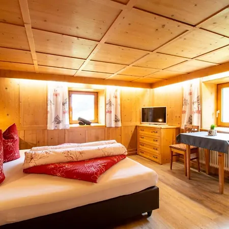 Holiday home Ferienhaus Lenzi Galtuer